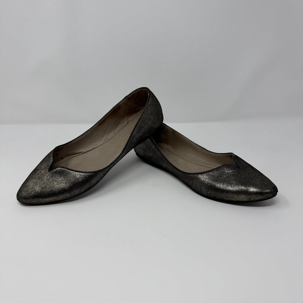 Chocolate Blu Glamour Metallic Pointed Toe Flats 7.5